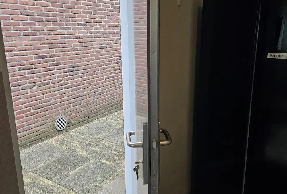 Leusden hebben wij een driepuntssluiting geplaatst.